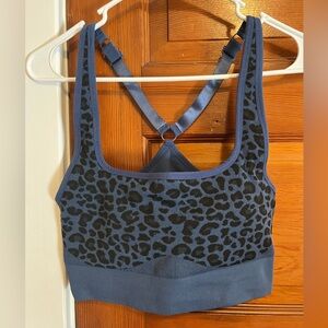 Fabletics women’s size large sports bra blue with leopard print light padding